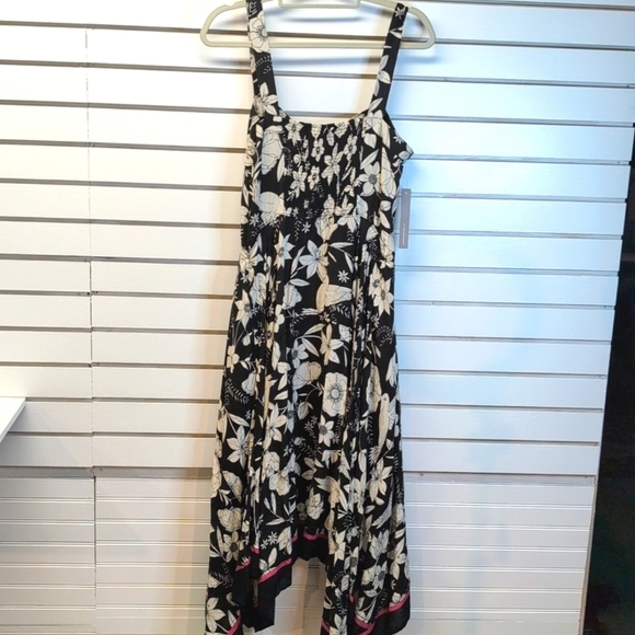 NWT ANTHROPOLOGIE BLACK MAEVE VIVIENNE SMOCKS FLORAL HANDKERCHIEF MAXI DRESS 12 - Picture 9 of 14